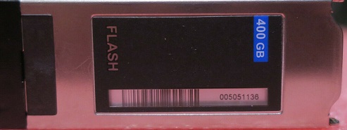 005051136 EMC 400GB Flash 6G SAS 2.5In SSD In 3.5In Caddy